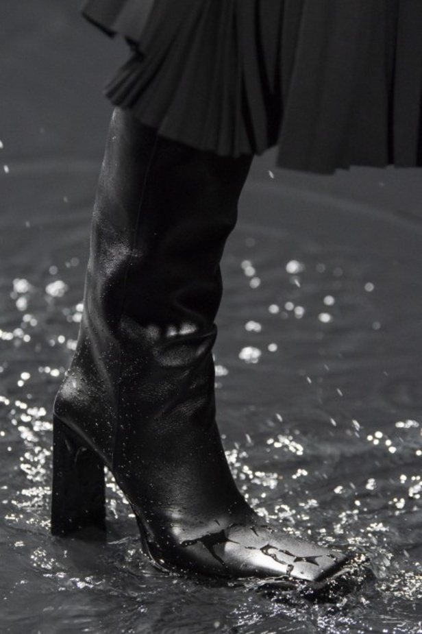 عرض ازياء Balenciaga لخريف وشتاء 2020-2021