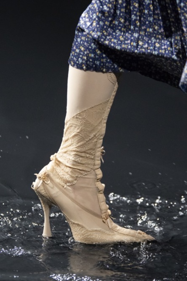 عرض ازياء Balenciaga لخريف وشتاء 2020-2021