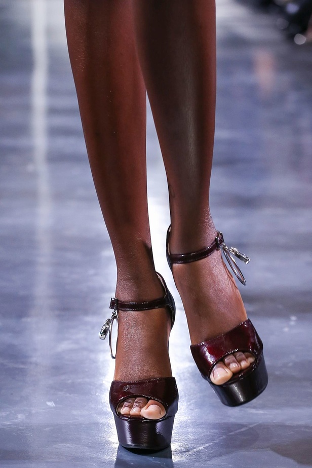 مجموعة أزارو لموسم ربيع وصيف 2020 للهوت كوتور