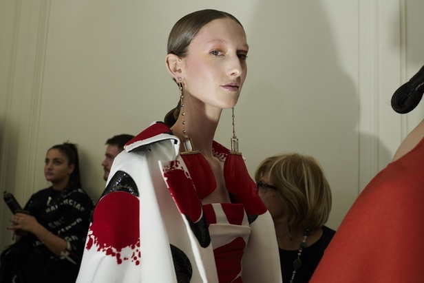 عرض مجموعة  دار Maison Valentino للأزياء الراقية ربيع وصيف 2020