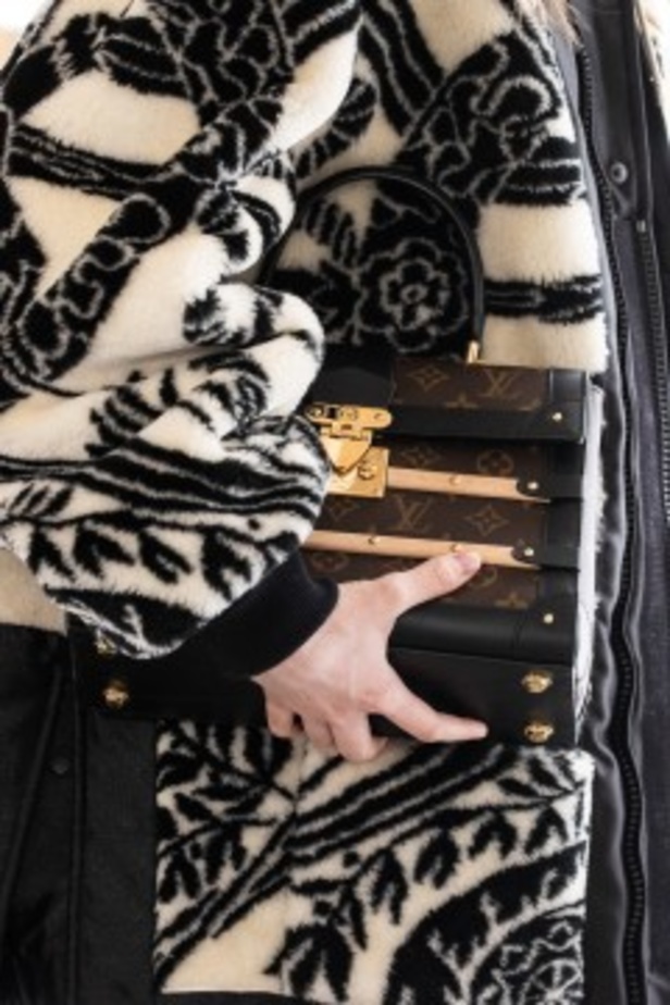 عرض أزياء Louis Vuitton لخريف وشتاء 2021-2022