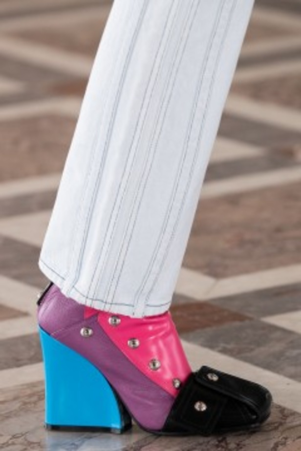 عرض أزياء Louis Vuitton لخريف وشتاء 2021-2022