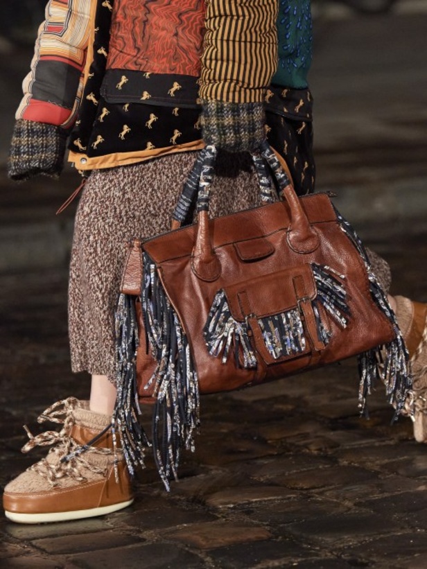 عرض أزياء Chloe  لخريف وشتاء 2021-2022 