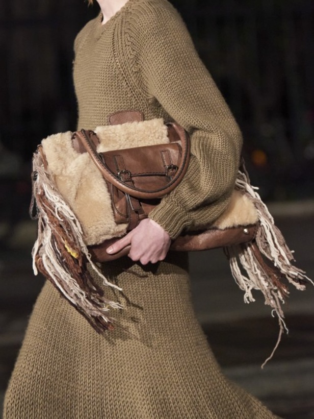 عرض أزياء Chloe  لخريف وشتاء 2021-2022 