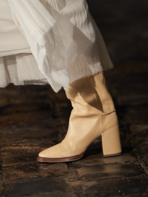 عرض أزياء Chloe  لخريف وشتاء 2021-2022 