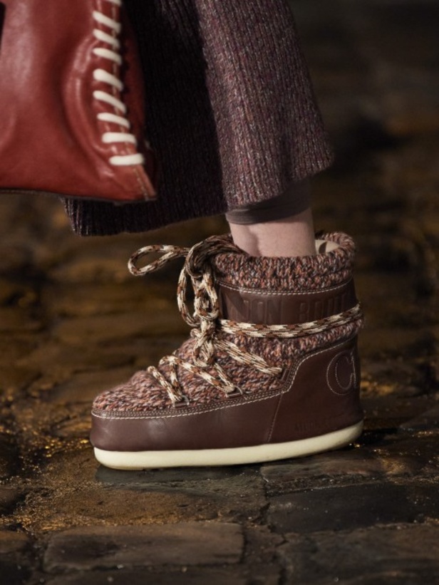 عرض أزياء Chloe  لخريف وشتاء 2021-2022 