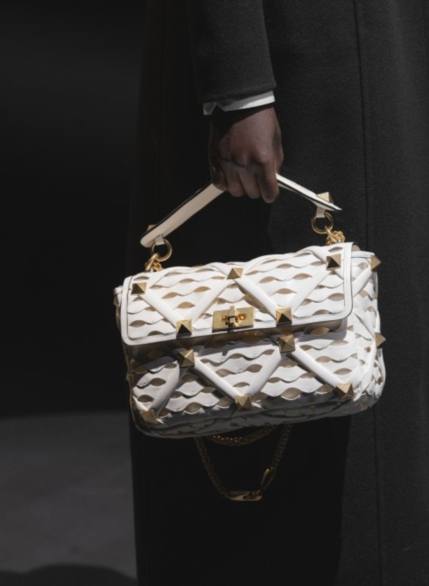 ماهي رسالة مجموعة آكت من VALENTINO لمدينة ميلانو؟