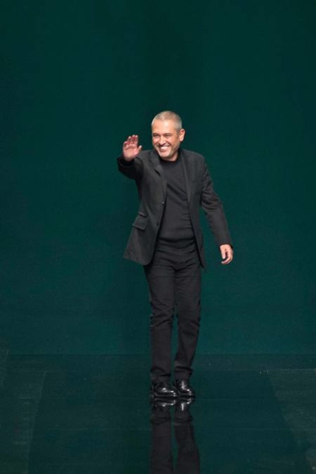 Elie Saab... الوصفة السحرية لأناقة السهرات