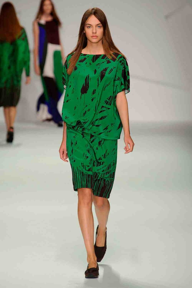 حرير JASPER CONRAN يصنع ربيعك الخاص