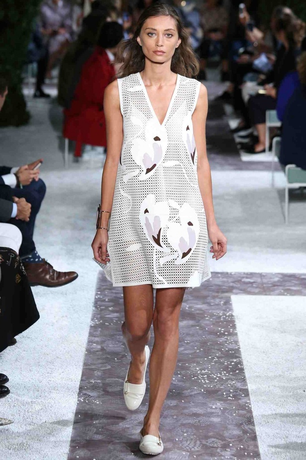 TOD'S  حينما تصبح الأناقة وشما على جسدك