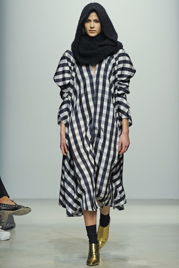 Maison Rabih Kayrouz... نظرة فرنسية على الدلال العربي