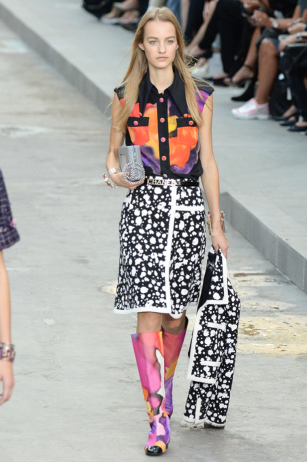 Chanel حرب لونية... ودعوة للسلام والمساواة