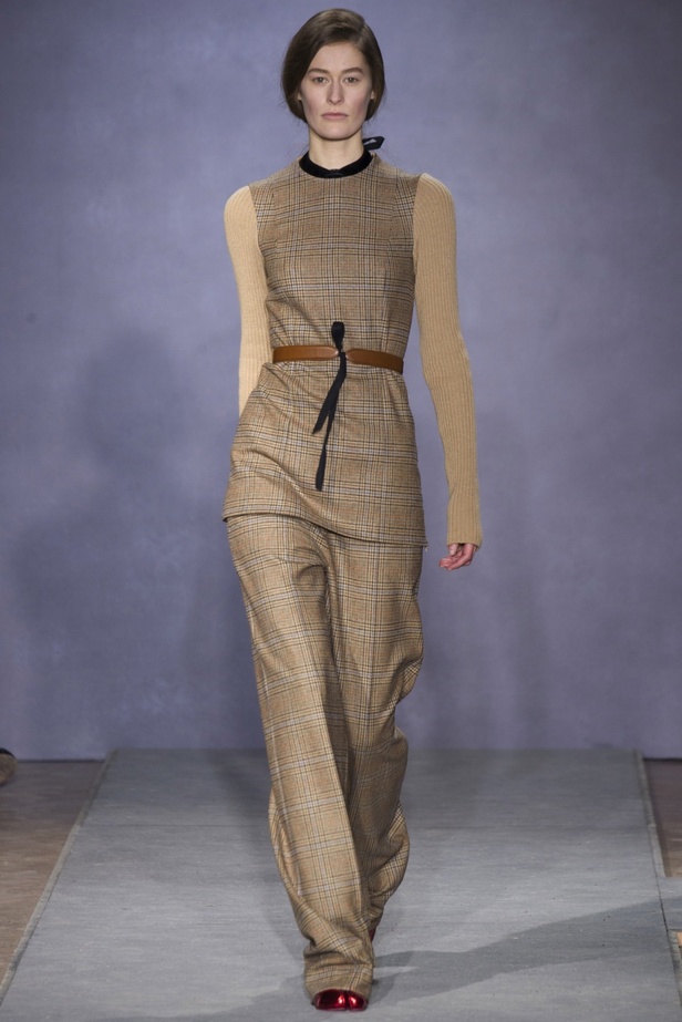 أناقة انكليزية من دار Martin Margiela الفرنسية