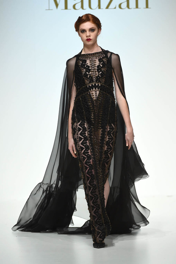 مجموعة Mauzan لسيدّة غامضة