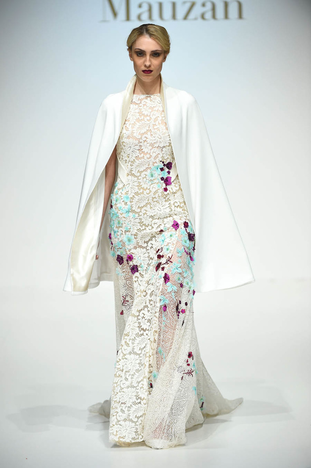 مجموعة Mauzan لسيدّة غامضة