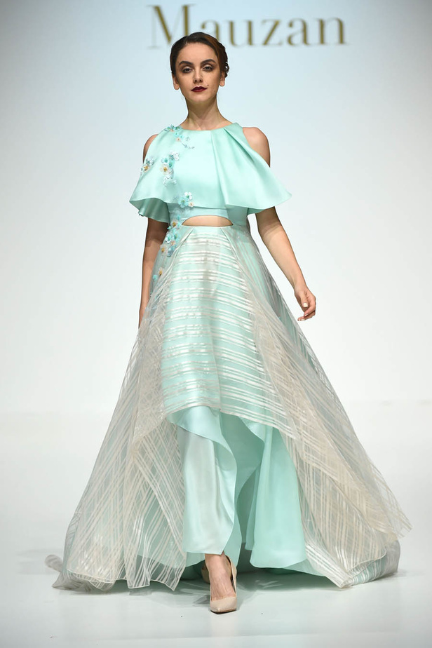 مجموعة Mauzan لسيدّة غامضة