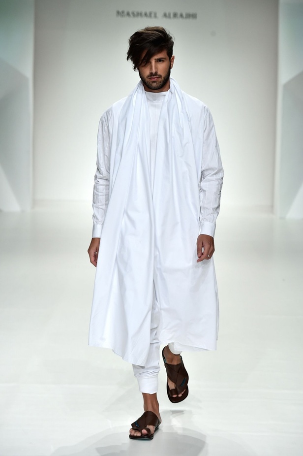 عرض أزياء مشاعل الراجحي لربيع و صيف 2016