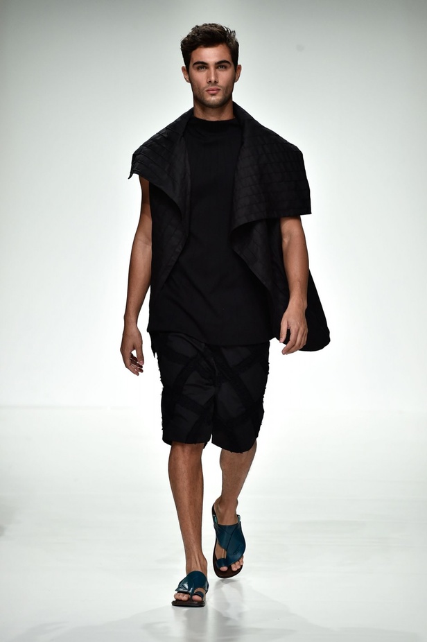 عرض أزياء مشاعل الراجحي لربيع و صيف 2016