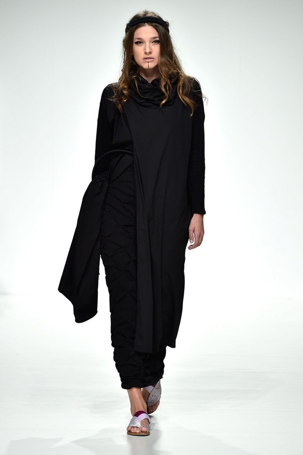 عرض أزياء مشاعل الراجحي لربيع و صيف 2016