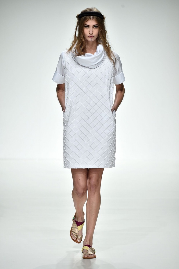 عرض أزياء مشاعل الراجحي لربيع و صيف 2016