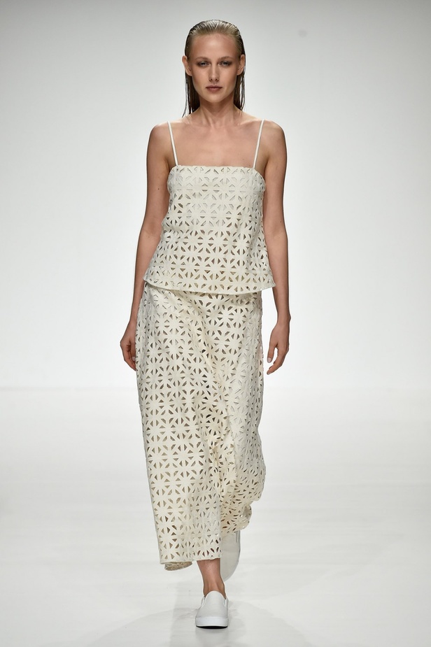 عرض ازياء ديمة عياد لربيع و صيف 2016