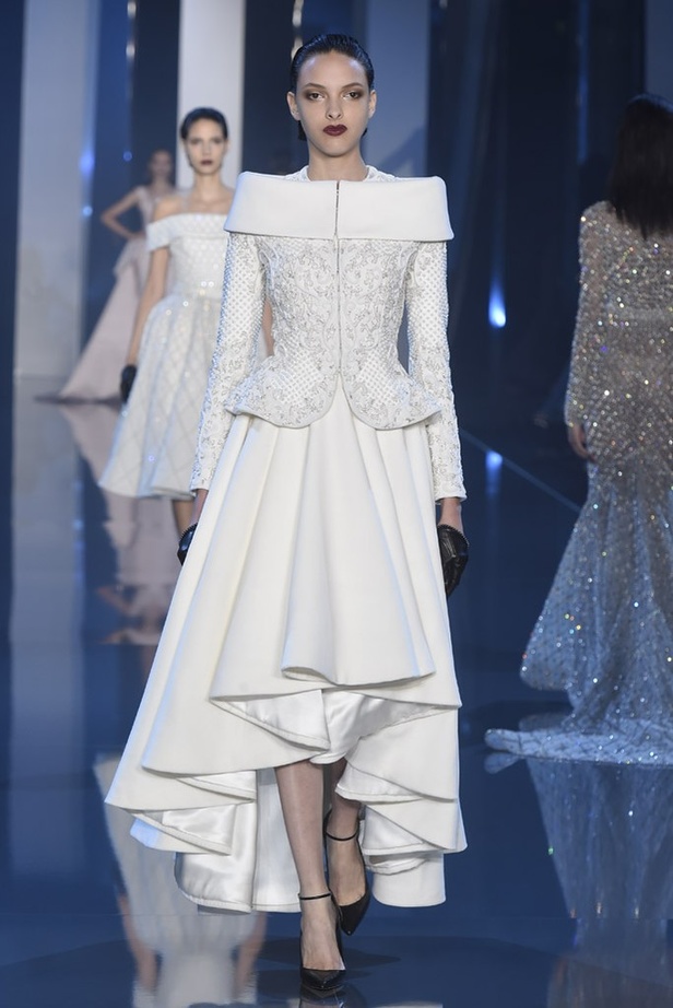 Ralph & Russo مجموعة تحبس الأنفاس!