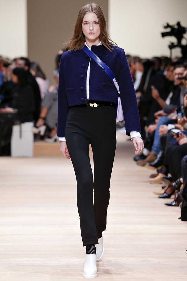 أناقة باريسيّة عصريّة في تصاميم "Carven"