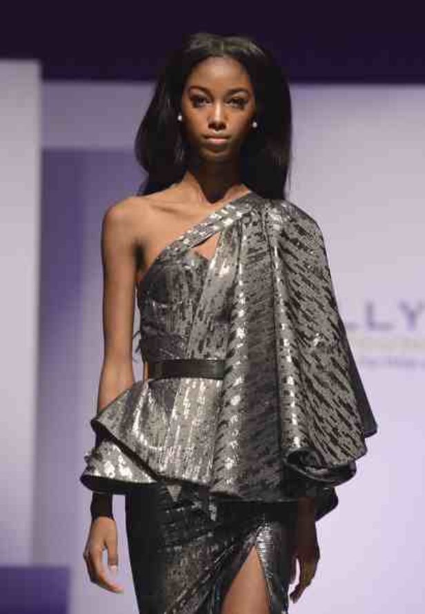 الأناقة الكلاسيكية تجد ضالتها عند Michael Costello