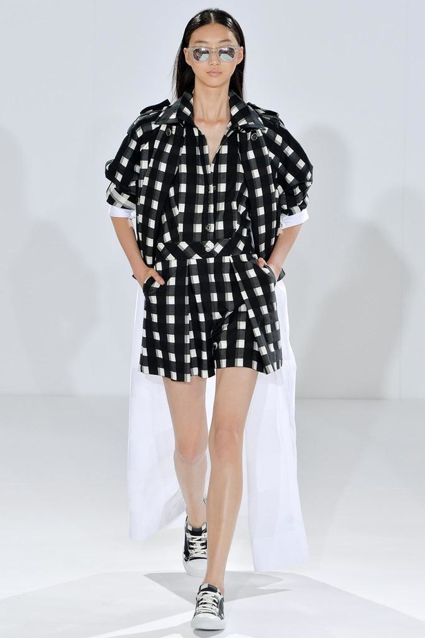 ربيع TEMPERLEY LONDON بألوان السما السبعة