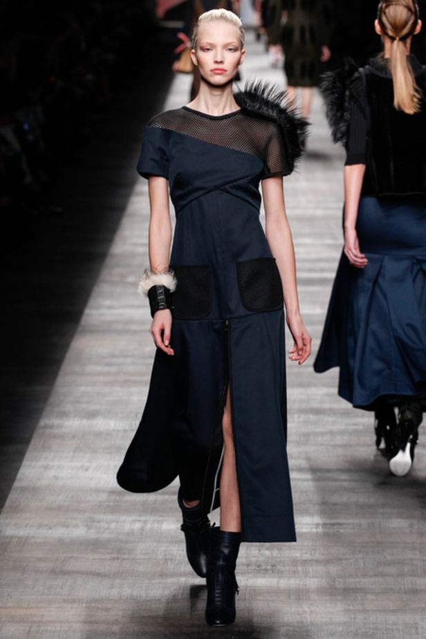 Fendi... دفء الفرو ونعومة البنفسج