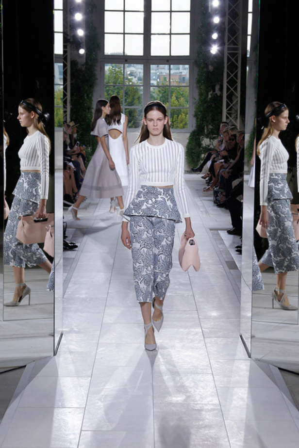 Balenciaga: البصمة فاتنة وهادئة