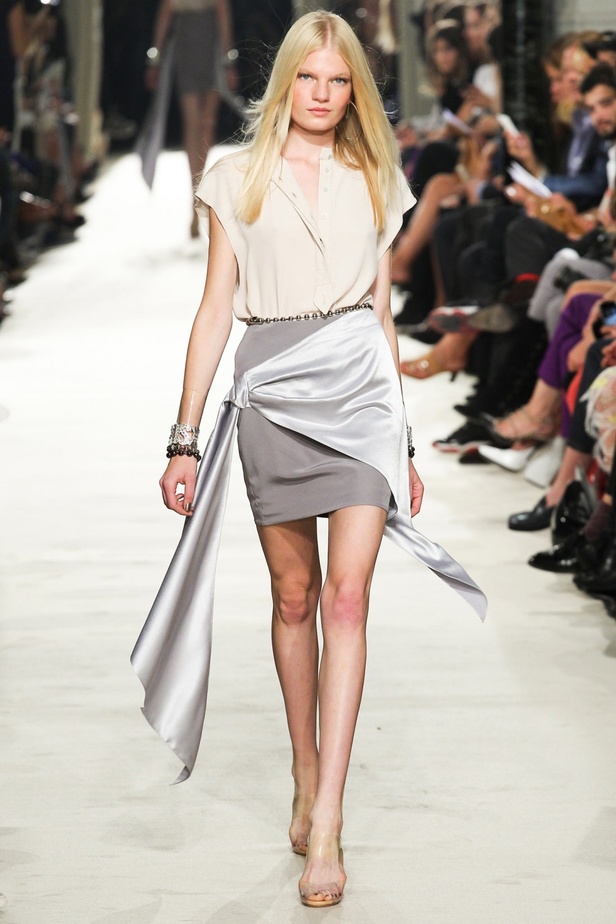 Alexis Mabille للمرأة القوية والحساسة في آن