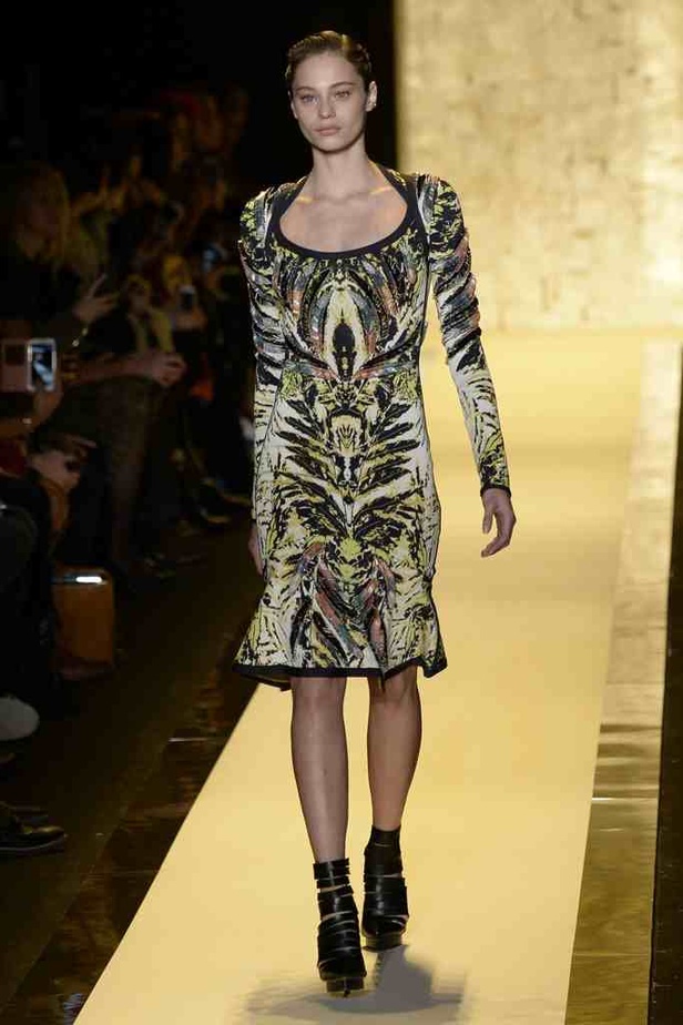 مغامرة مأمونة العواقب مع خريف Herve Leger 