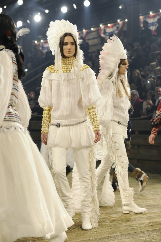 كوكو شانيل تطل من دالاس مرة أخرى