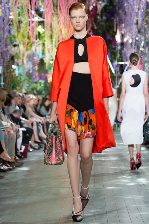 Christian Dior يبهر الحضور بعرض فريد من نوعه