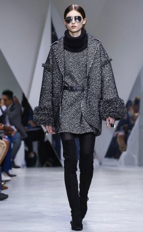 عرض Pascal Millet الأناقة في البساطة!