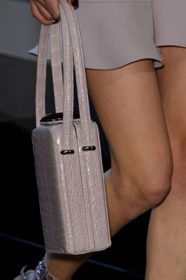 عرض "جورجيو أرماني بريفيه" الفاخر لربيع وصيف 2016