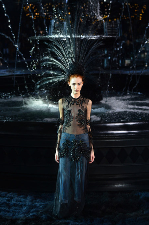 Louis Vuitton تودّع مارك جايكوبز في عرض استثنائي