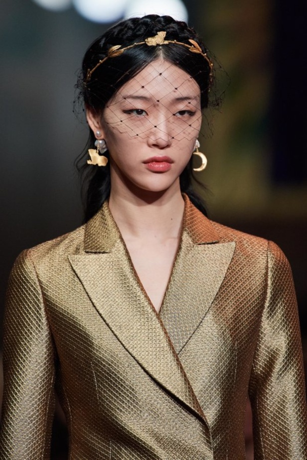 عرض ازياء Dior ديور لـ haute couture ربيع وصيف 2020