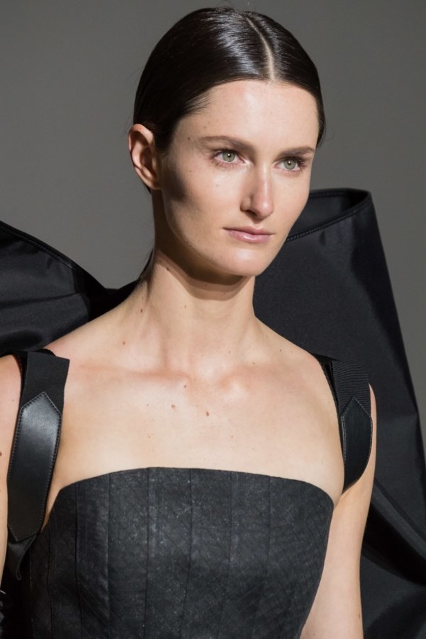 عرض أزياء Givenchy لهوت كوتو ربيع وصيف 2019 !