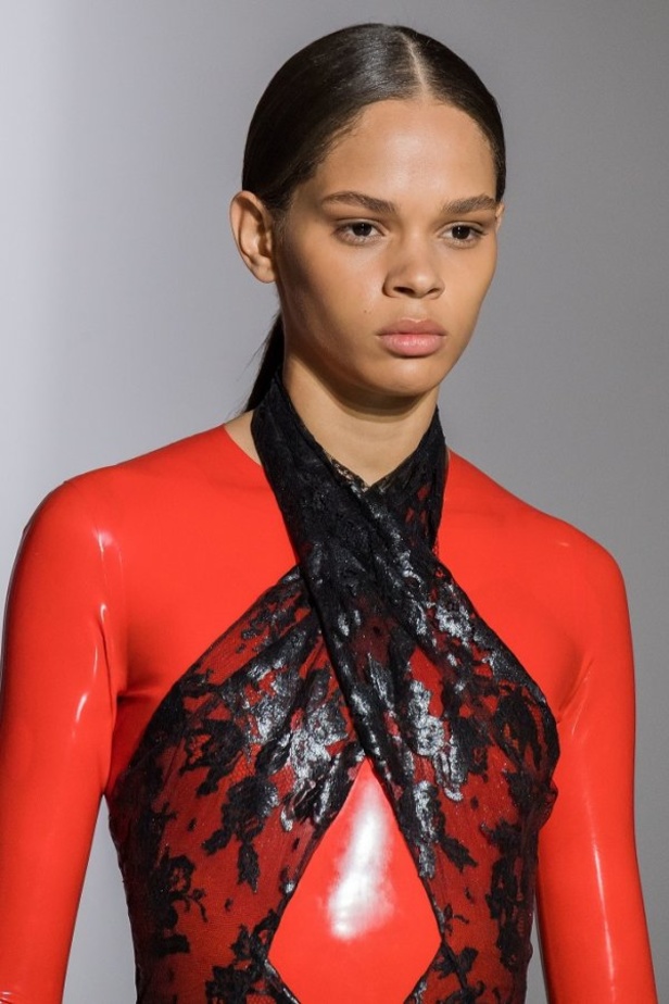 عرض أزياء Givenchy لهوت كوتو ربيع وصيف 2019 !