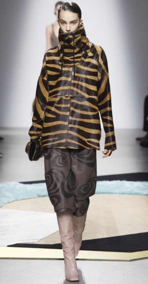 Acne Studios... وليمة تشبع النهم للتصاميم المتجددة  