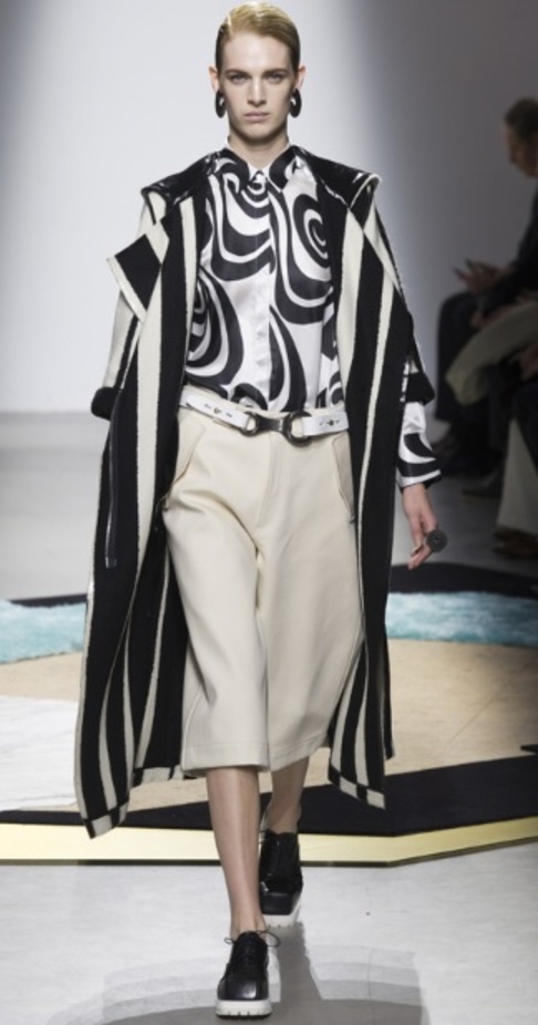 Acne Studios... وليمة تشبع النهم للتصاميم المتجددة  