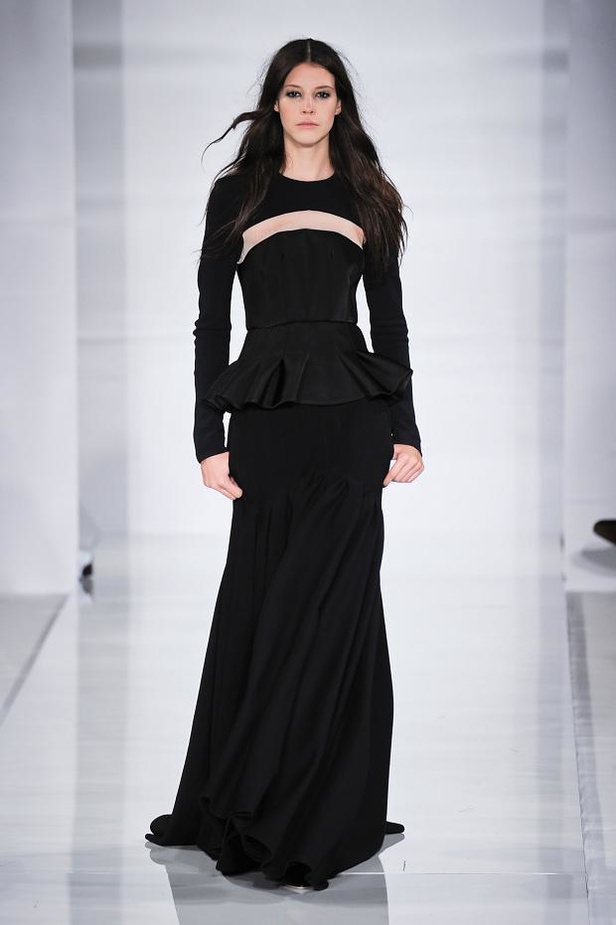 Antonio Berardi وشياكة الأسود