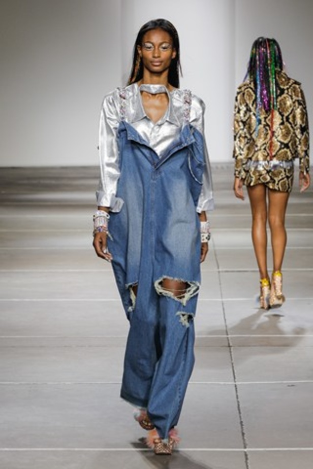 وقت الإحتفال والمرح في عرض Ashish لربيع وصيف 2015