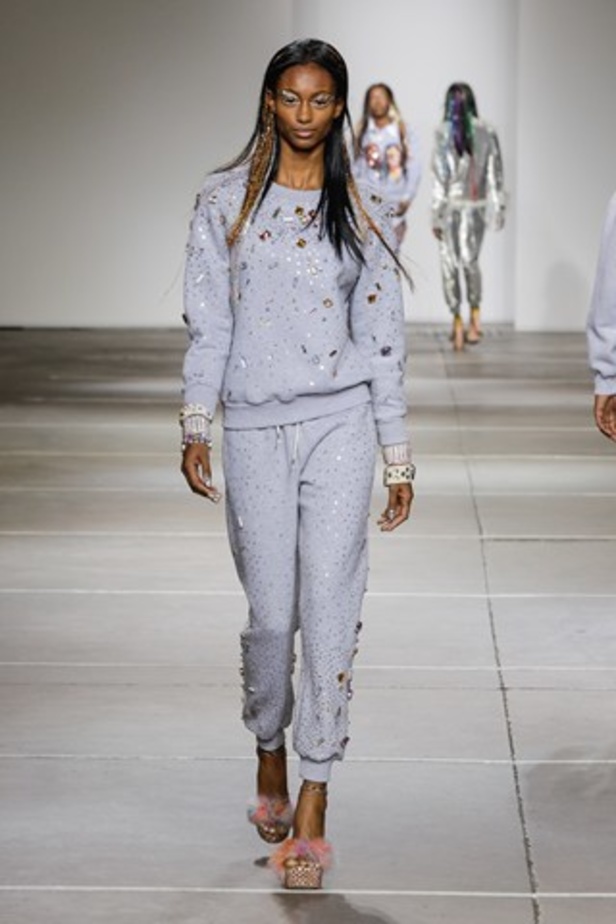 وقت الإحتفال والمرح في عرض Ashish لربيع وصيف 2015