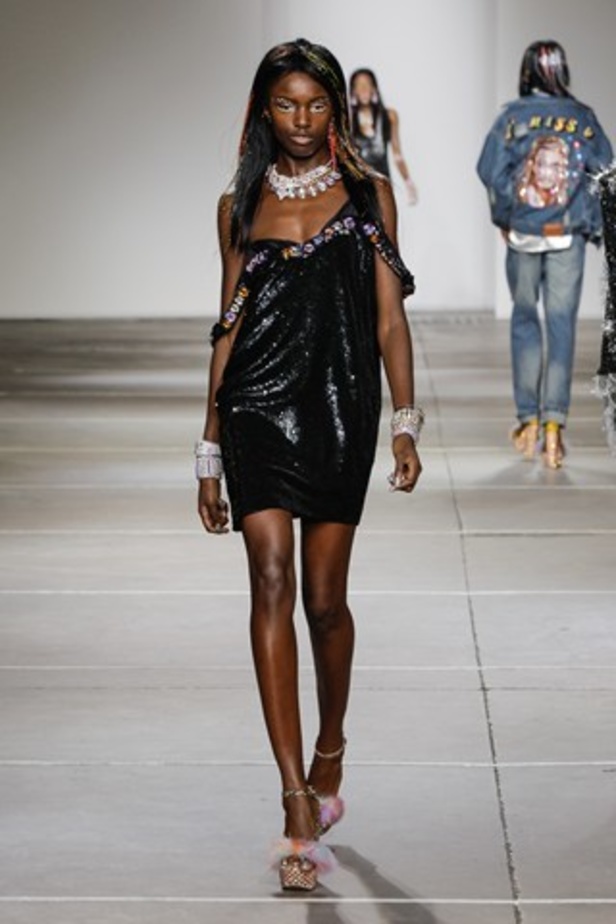 وقت الإحتفال والمرح في عرض Ashish لربيع وصيف 2015