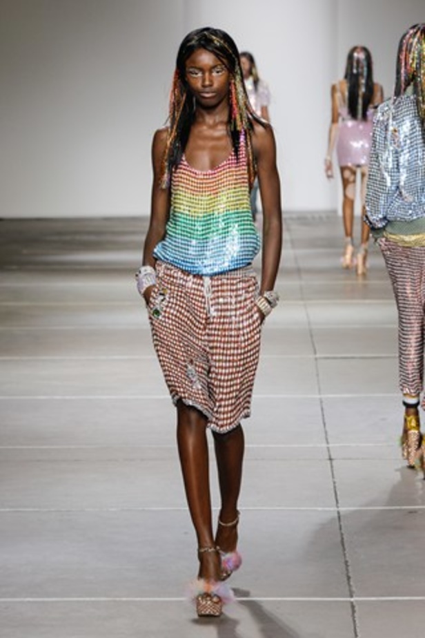 وقت الإحتفال والمرح في عرض Ashish لربيع وصيف 2015