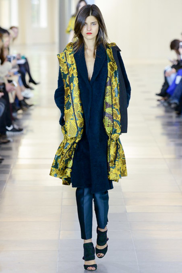 مجموعة Antonio Berardi لمحبات القصات الهندسية