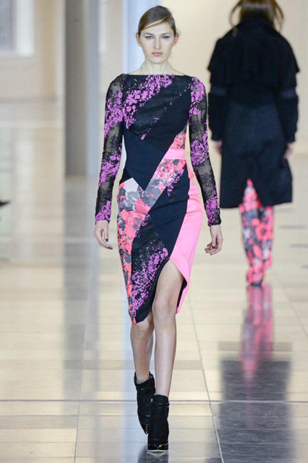 مجموعة Antonio Berardi لمحبات القصات الهندسية